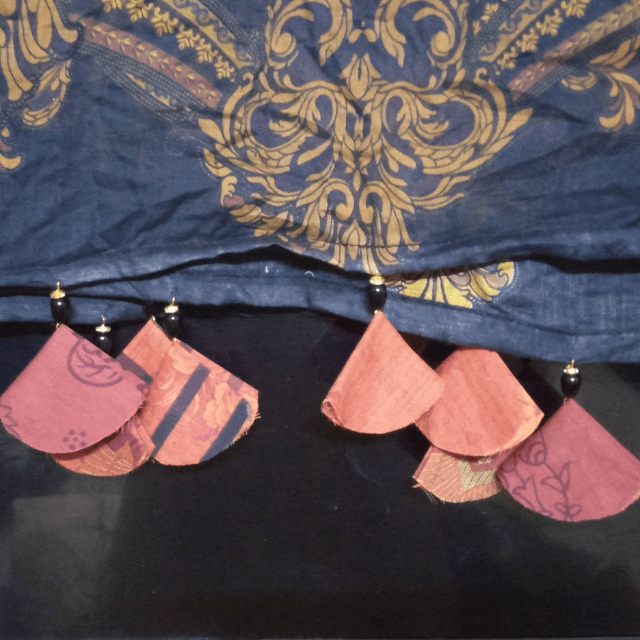 Duppata Hanging Tesseld