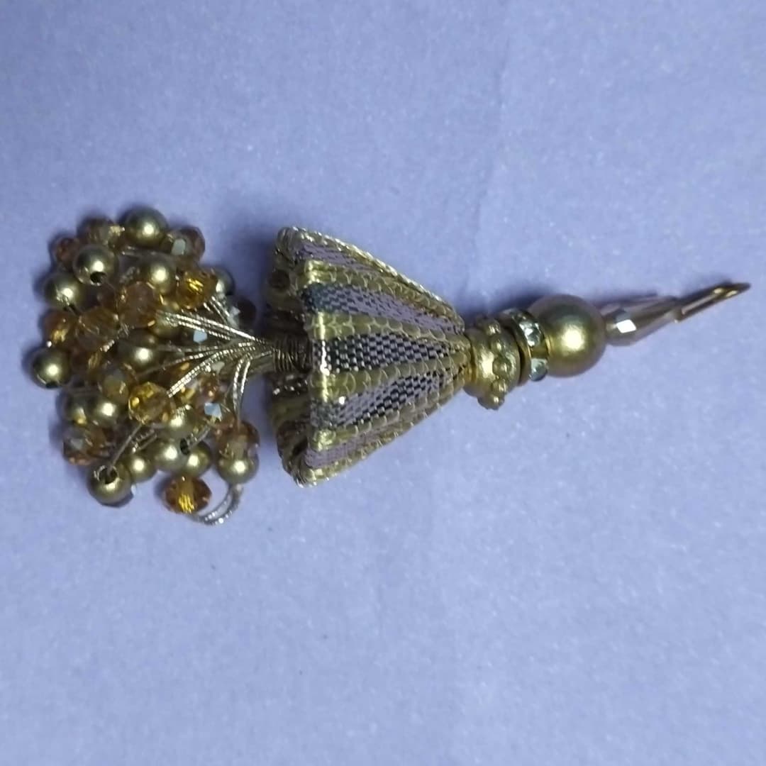 Gajra Hanging Tessels