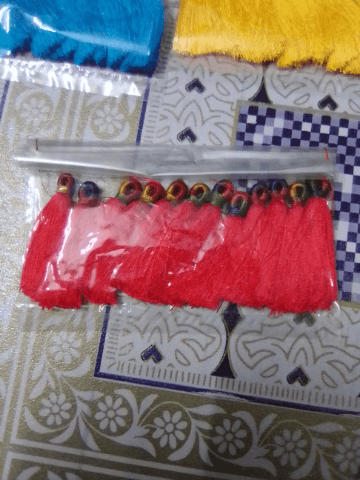 Multy Knoted Resham Tessel 12psc